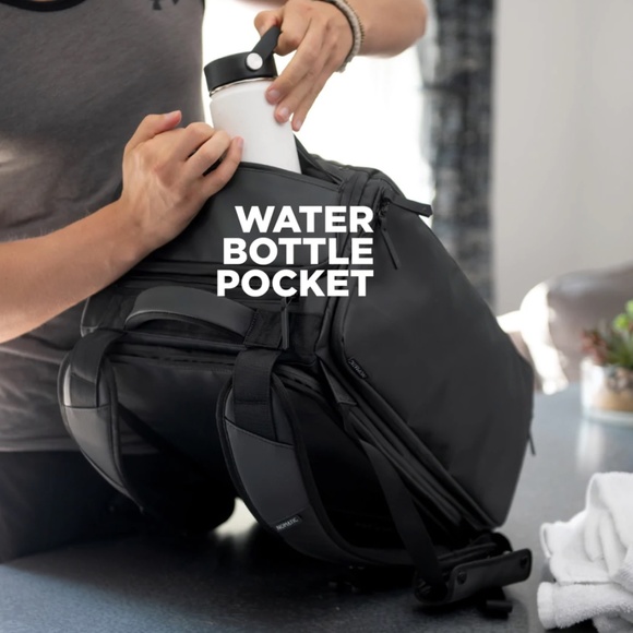 Nomatic 40L Travel Bag - Black - Very Good Condition - Waist Straps -Washed - Picture 11 of 13